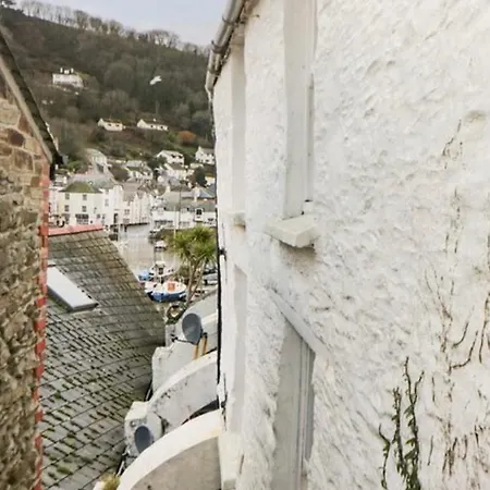 Ferienhaus Spindrift Is A Beautiful Newly Refurbished Three Bedroom Private Family House Located On The Old Harbour And The Coastal Path In The Heart Of Beautiful