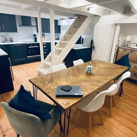 Holiday home Spindrift: Harbourside Family Retreat In Polperro